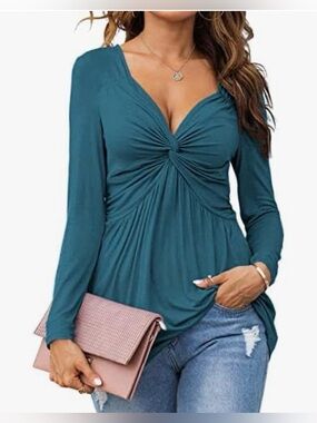 NWT Tankaneo Lake Blue Twist Front Long Sleeve Stretch Top Size Small